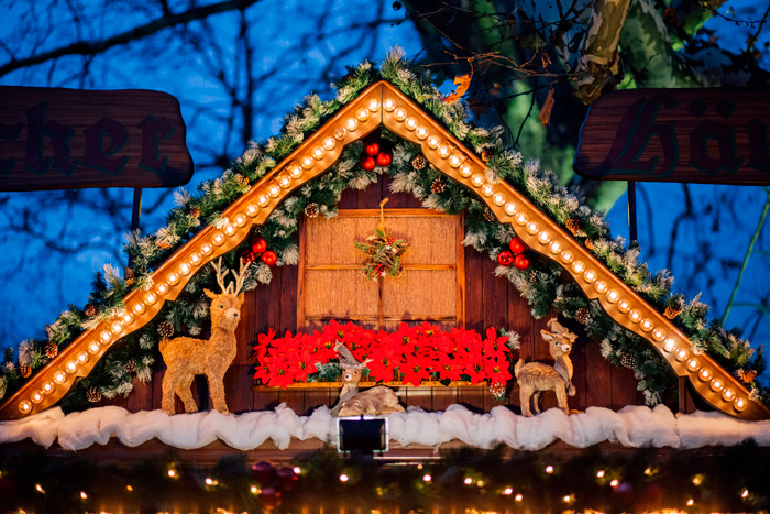 Casinha de madeira, decoração típica dos mercados de natal na Europa